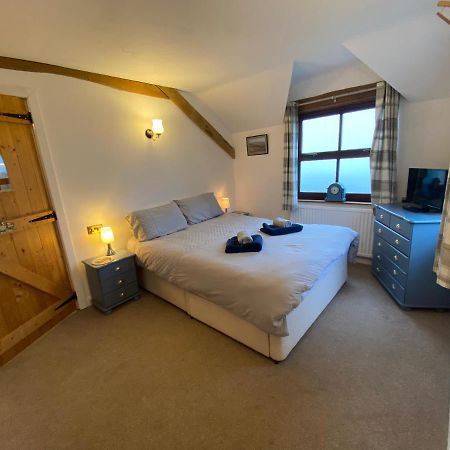 バーマス Beautiful Secluded Farmhouse With Hot Tubヴィラ エクステリア 写真