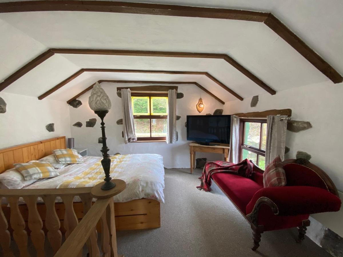 バーマス Beautiful Secluded Farmhouse With Hot Tubヴィラ エクステリア 写真