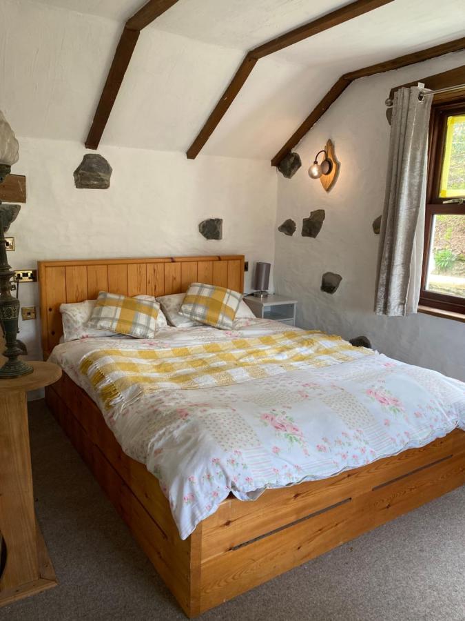 バーマス Beautiful Secluded Farmhouse With Hot Tubヴィラ エクステリア 写真