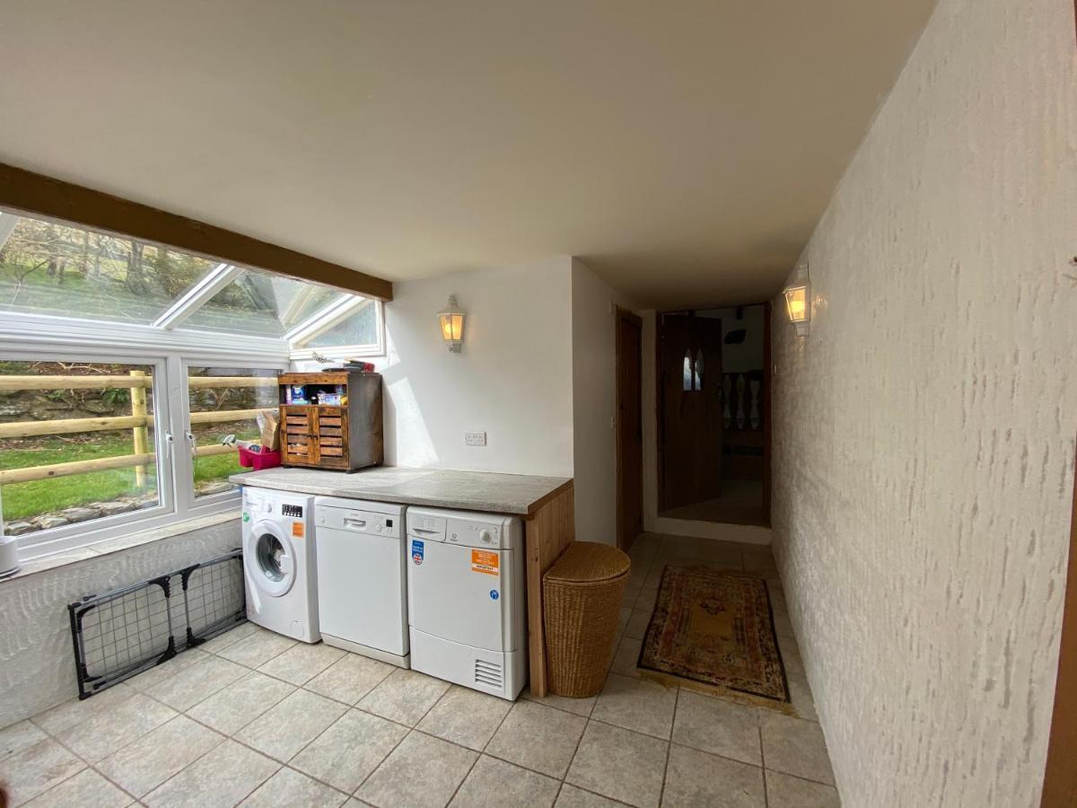 バーマス Beautiful Secluded Farmhouse With Hot Tubヴィラ エクステリア 写真