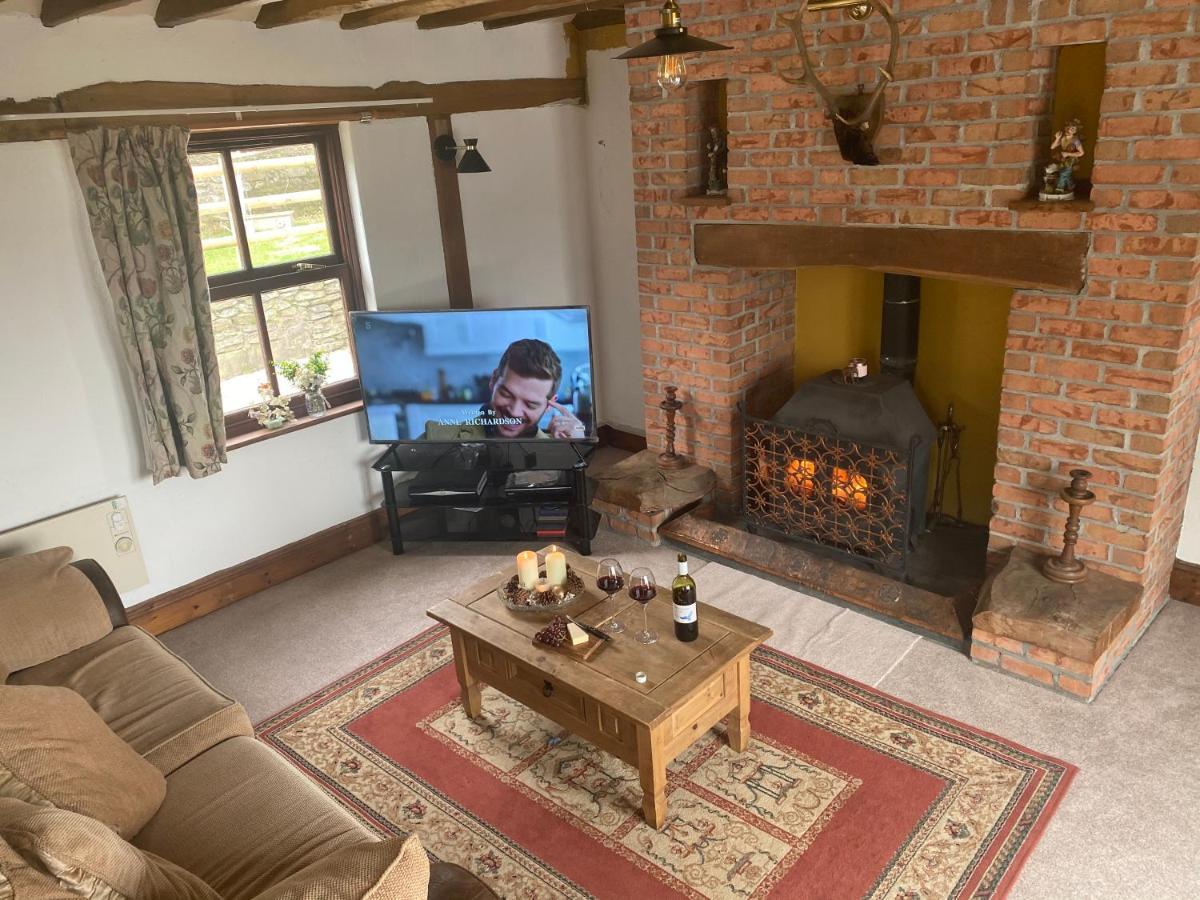 バーマス Beautiful Secluded Farmhouse With Hot Tubヴィラ エクステリア 写真
