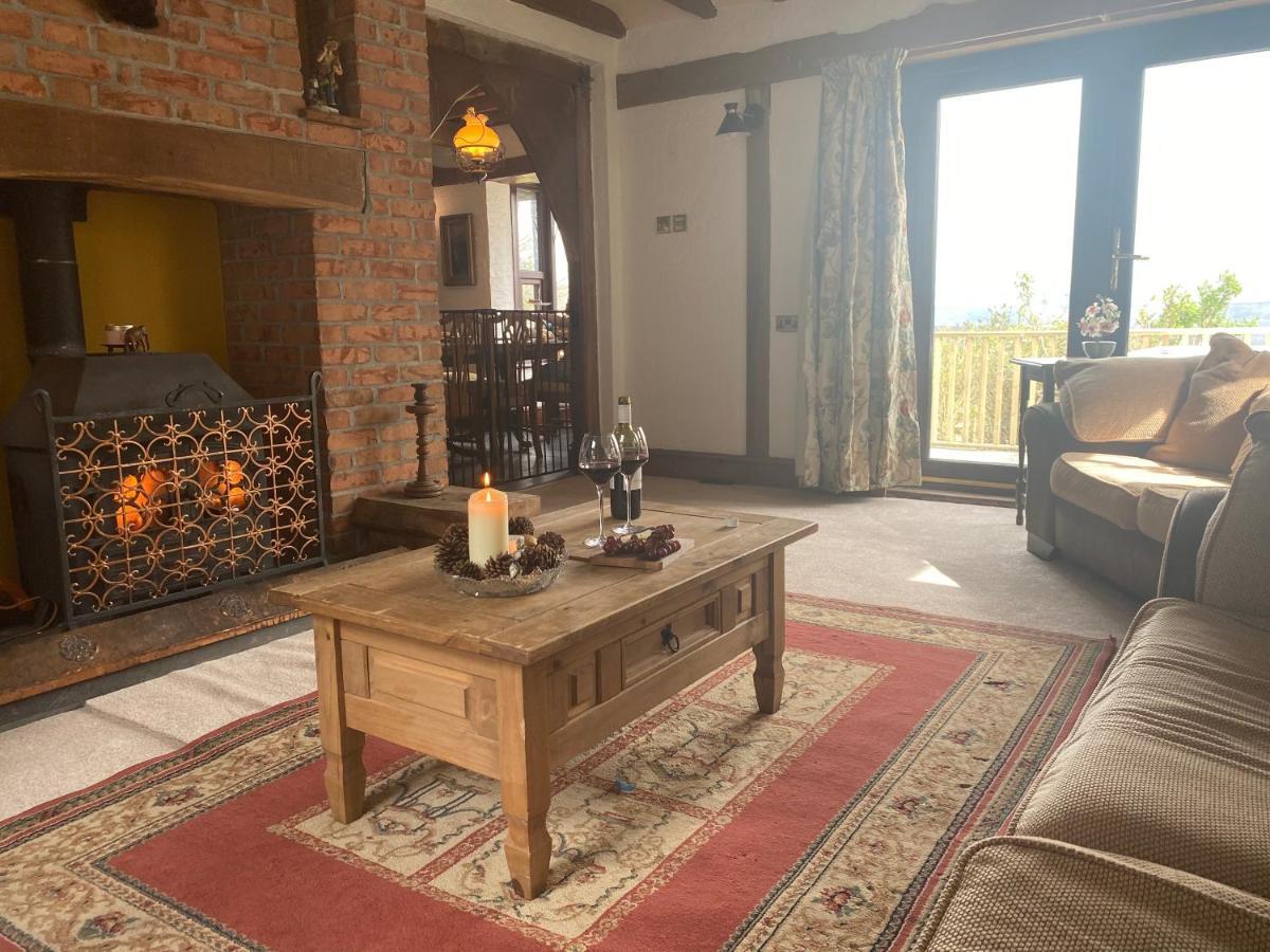 バーマス Beautiful Secluded Farmhouse With Hot Tubヴィラ エクステリア 写真