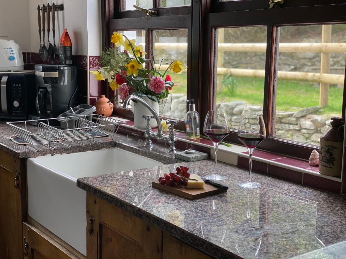 バーマス Beautiful Secluded Farmhouse With Hot Tubヴィラ エクステリア 写真